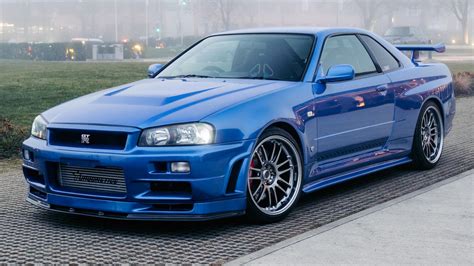 Skyline .
